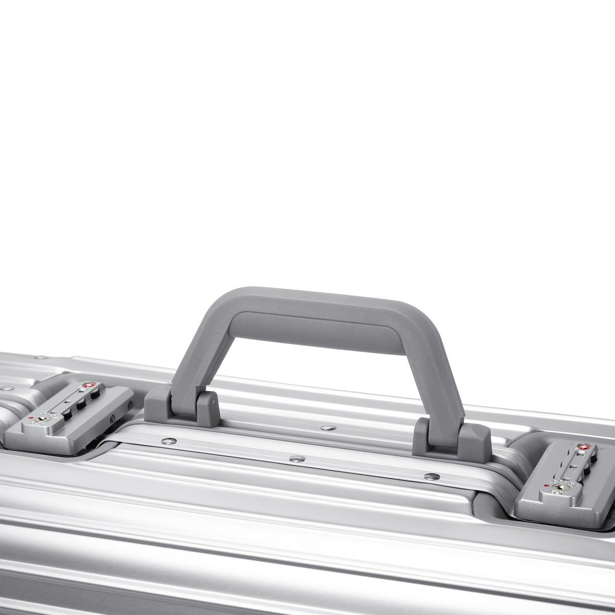 UREE ALUMINUM SUITCASE