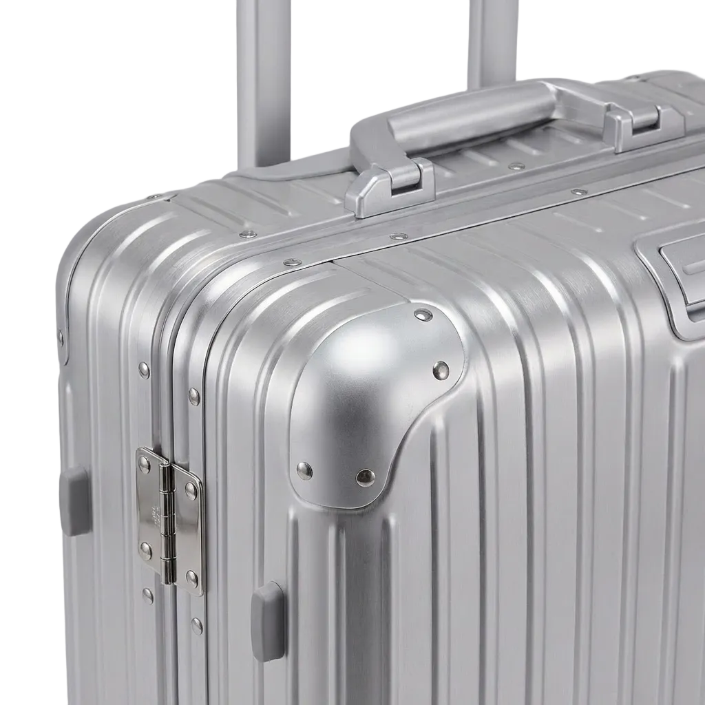 UREE ALUMINUM SUITCASE